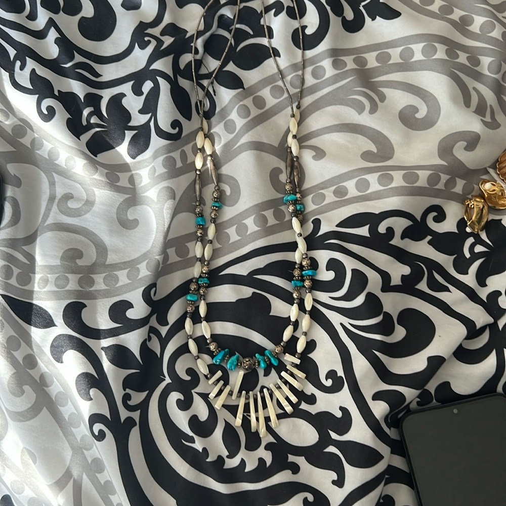 1970s vintage Sterling Silver, Turquoise, and mother of pearl necklace 26in